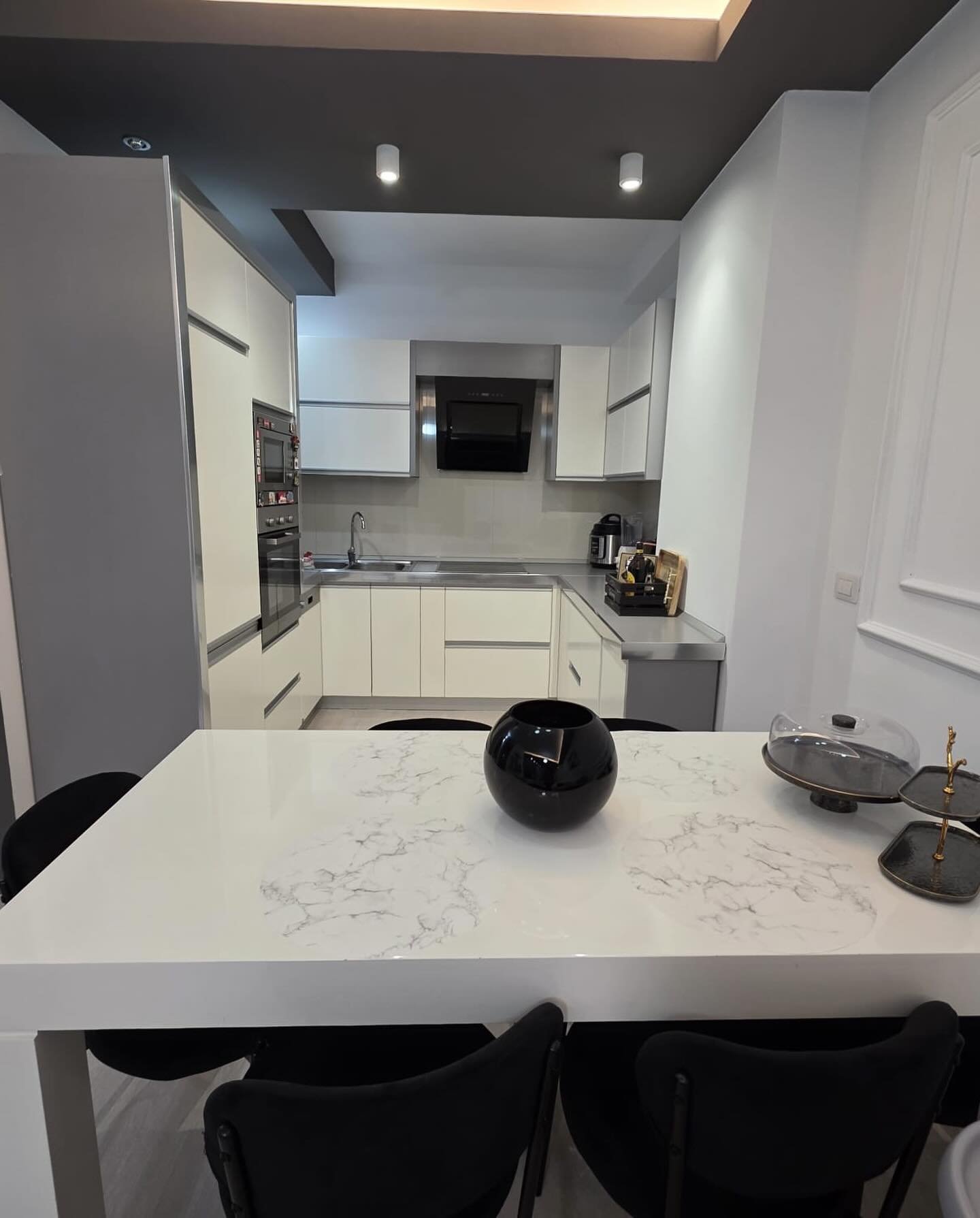 💥Shitet apartament 2+1 super i investuar,Kavaje💥