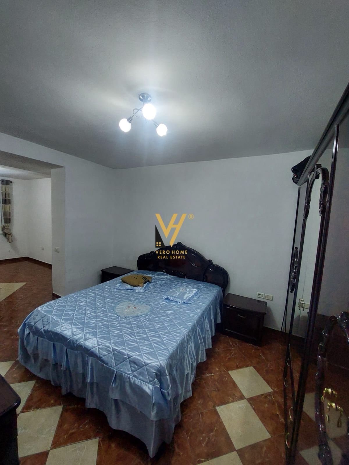 3+1 ME QERA TE SHESHI WILLSON 55.000 LEKE