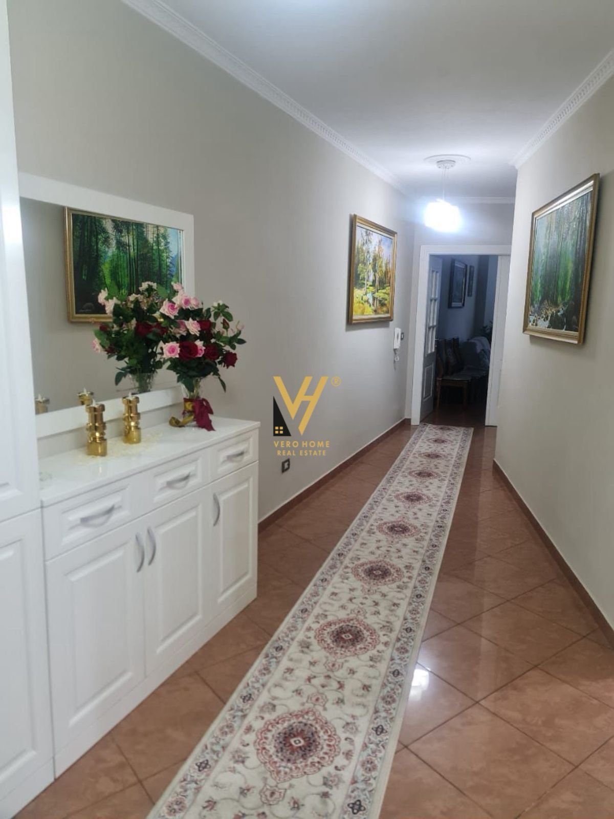 2+1+2+BLK ME QERA NE QENDER 1.200 EURO