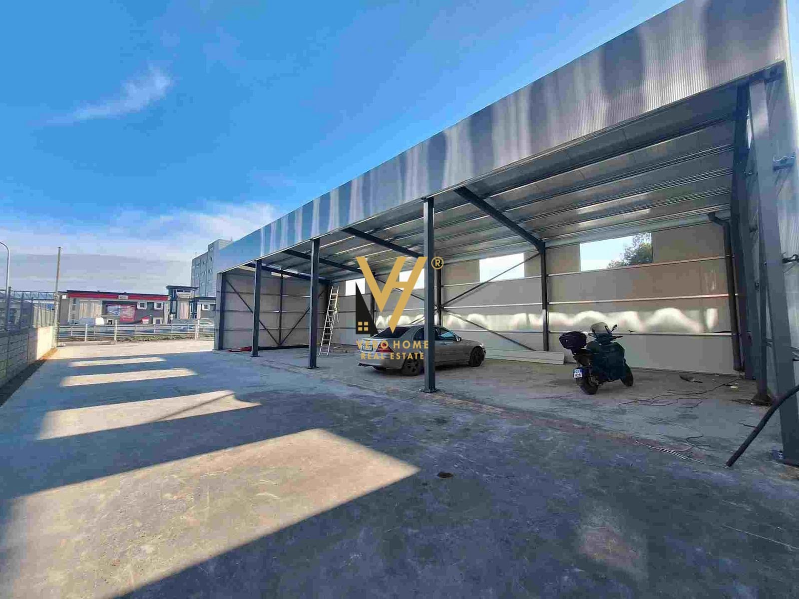 KAPANON 440 M2 ME QERA NE YERSHEK 2.500 EURO