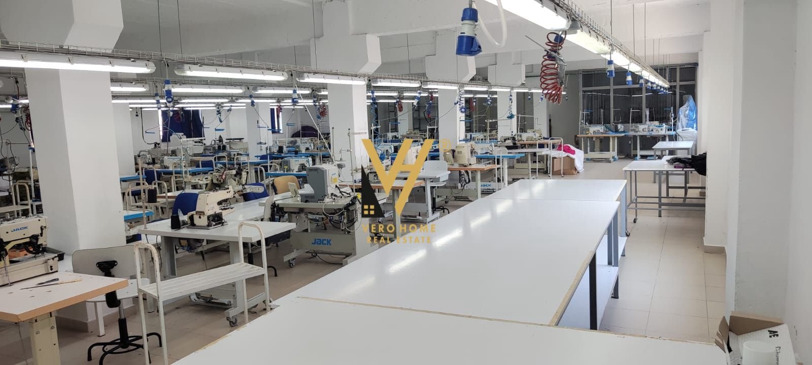 MAGAZINE 900 M2 ME QIRA NE KOMBINAT 2.850 EURO