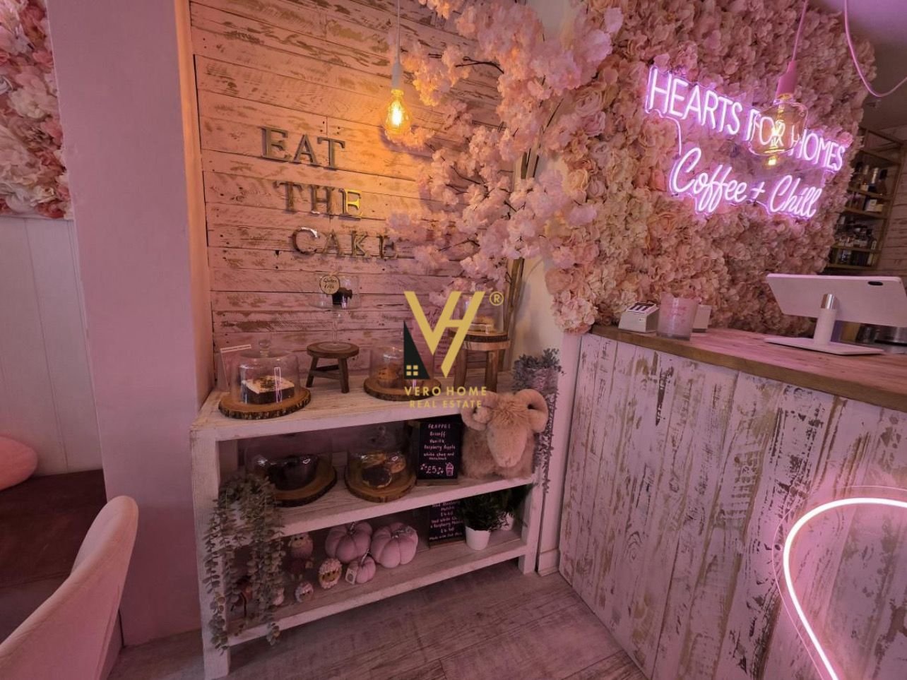 BAR-KAFE ME QIRA TE RR.MUHAMET GJOLLESHA 1.500 EUR