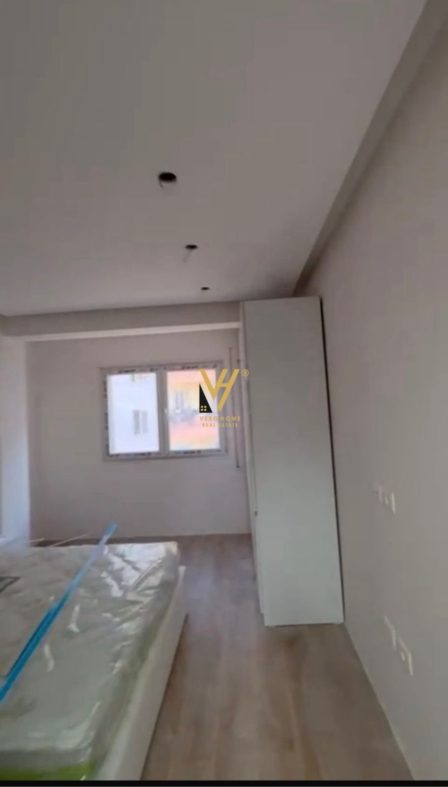 1+1+BLK ME QERA NE INSTITUT 55.000 LEKE