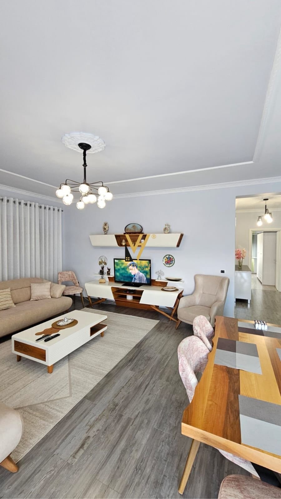 3+1+VERANDE ME QERA TE LIQENI I THATE 1.500 EURO