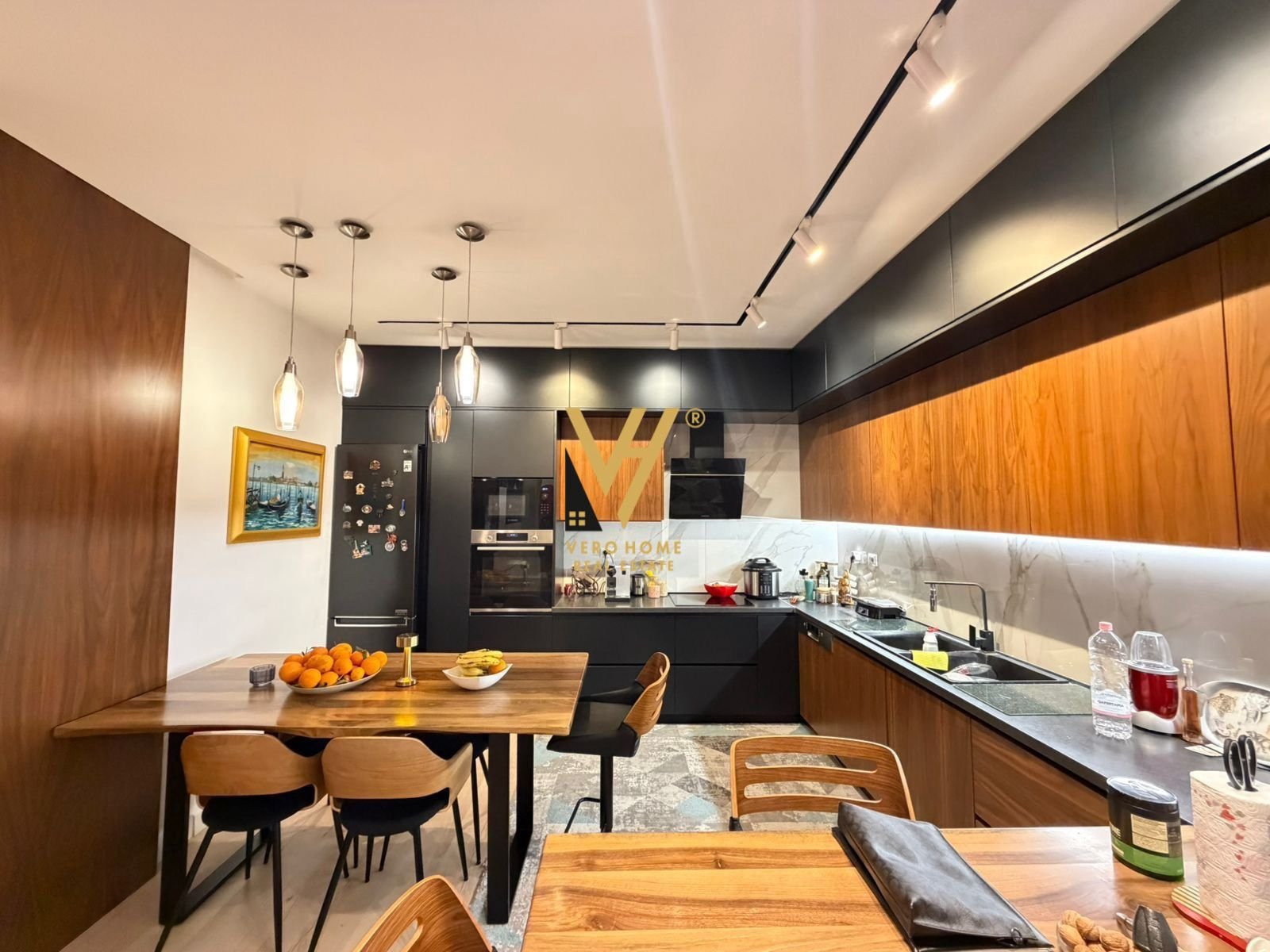 2+1+2+BLK TE REZ.KODRA E DIELLIT 2- 355.000 EURO