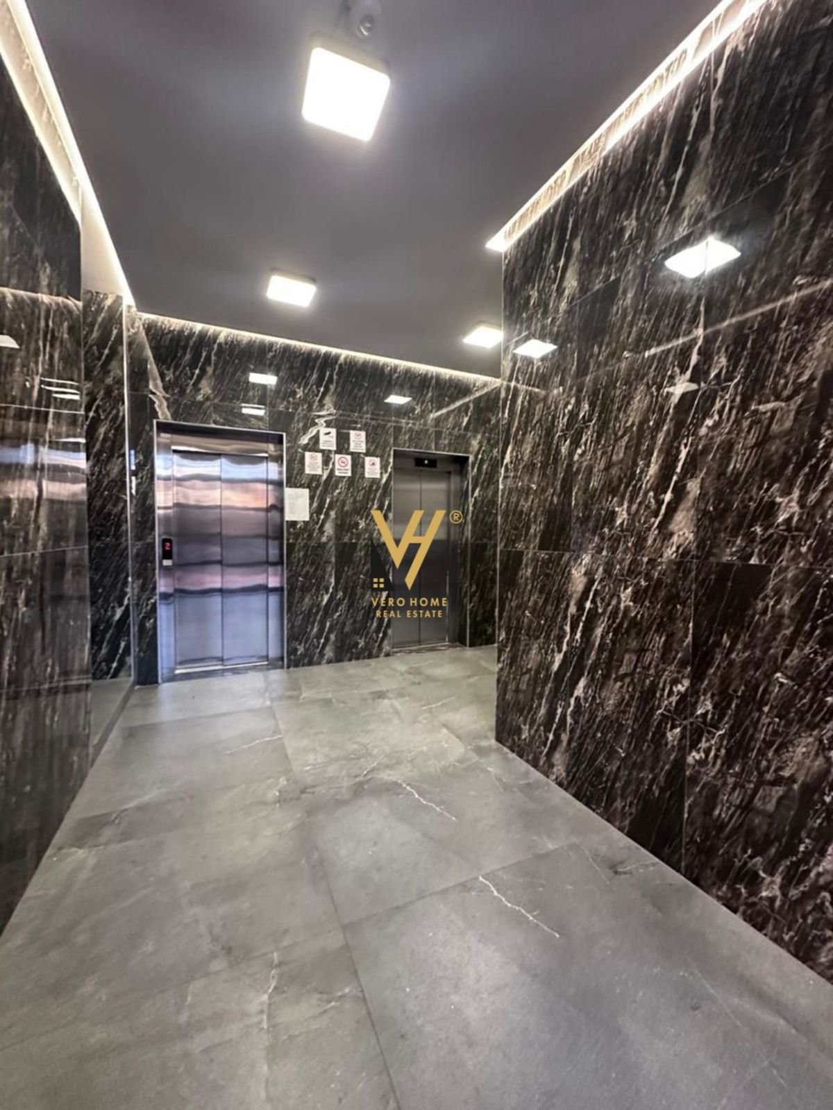 ZYRE 75 M2 ME QIRA TE SHKOLLA E KUQE 65.000 LEKE