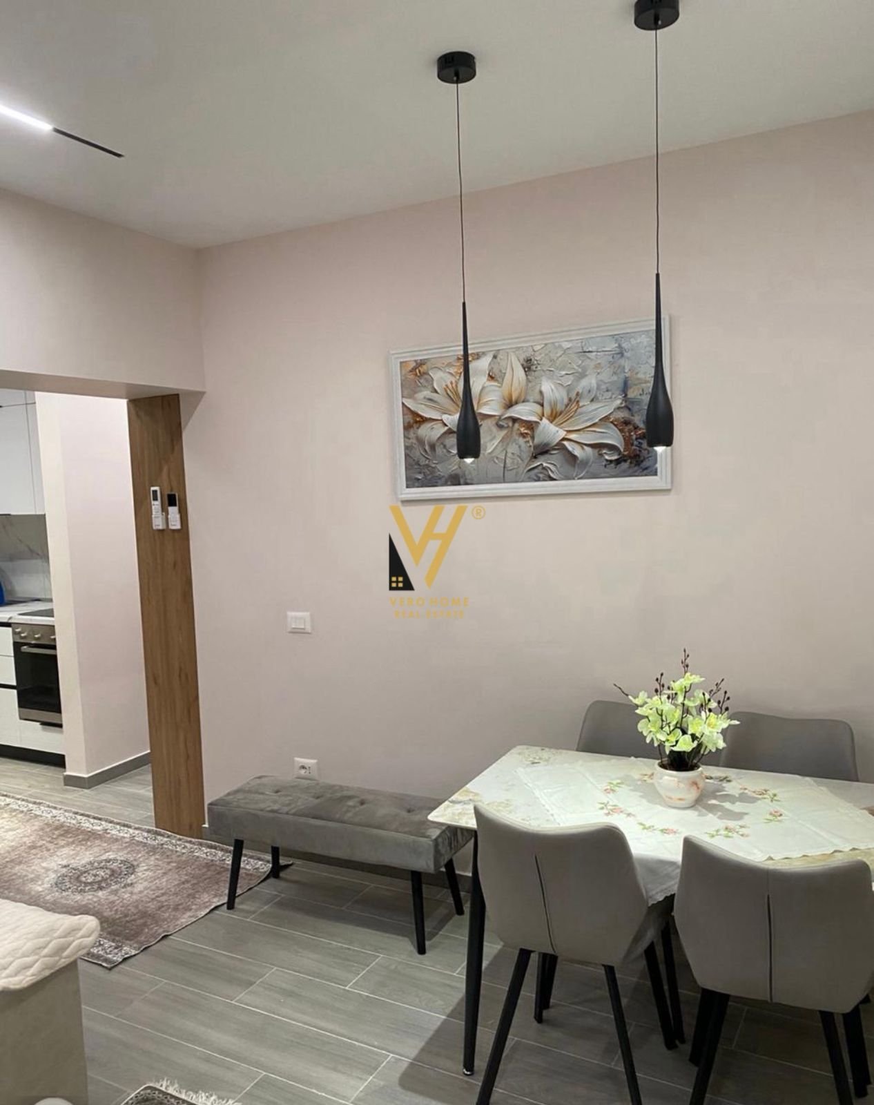 1+1+BLK ME QIRA TE RRUGA E ELBASANIT 75.000 LEKE