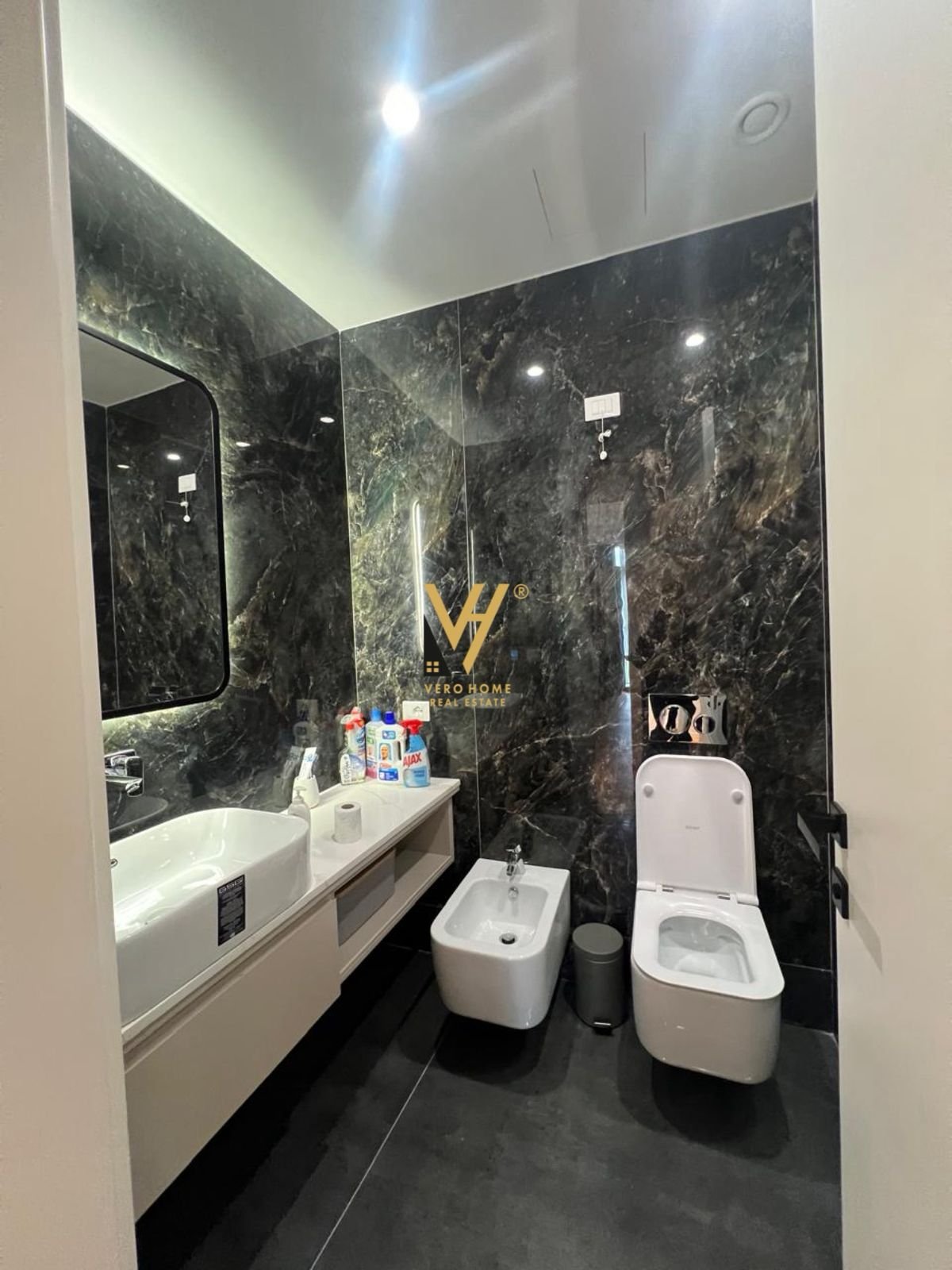 APARTAMENT 2+1+2+3BLK TE LAKE VIEW 750.000 EURO