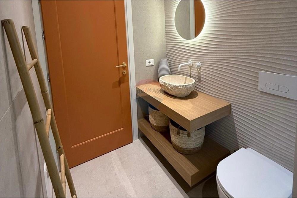 Apartament 2+1 me qira ne Myslym Shyri!